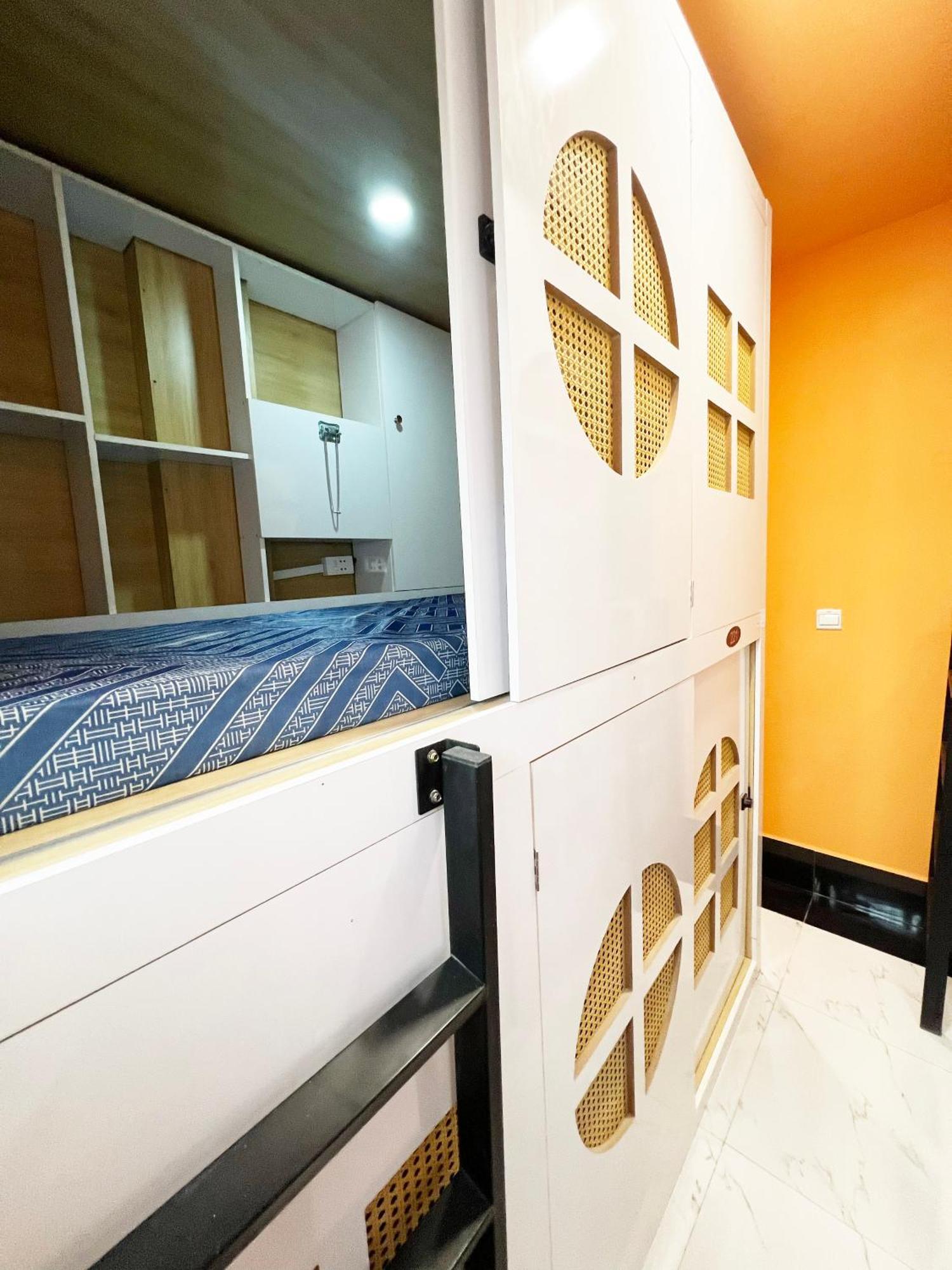 Tva Homestay - Tva Sleepbox - Tva Working Space Пном Пен Екстериор снимка